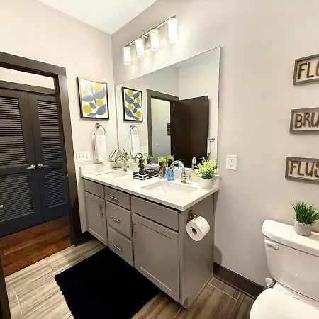 Holiday home Nashville Skyview Modern Luxury Mins To Broadway Nashville