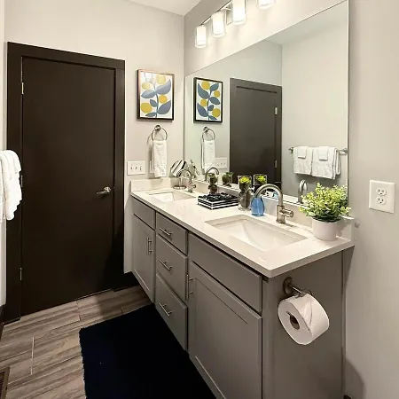 Holiday home Nashville Skyview Modern Luxury Mins To Broadway *