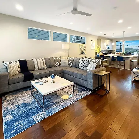 Holiday home Nashville Skyview Modern Luxury Mins To Broadway Nashville