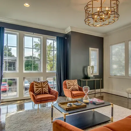 Holiday home The London On Acklen By Local Nashville
