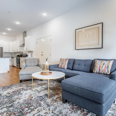 The Daffodil By Local Apartment Nashville