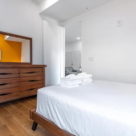 Apartment The Daffodil By Local *