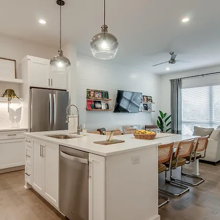 Holiday home Aloha By Local Nashville
