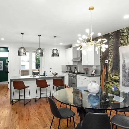 Earth At 8th & Argyle Elite Vacation Spot Holiday home