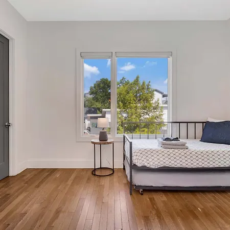 Spacious In - 2mi To Lower Broadway * Nashville