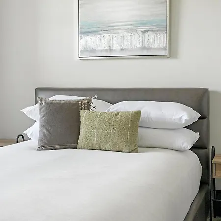 Landing Stylish 1bd Pool Rooftop Lounge Apartment *