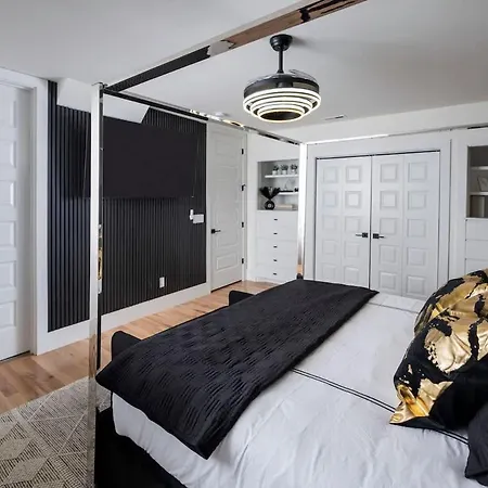 Large Groups - 2mi From Downtown - Sleeps 24 Holiday home Nashville