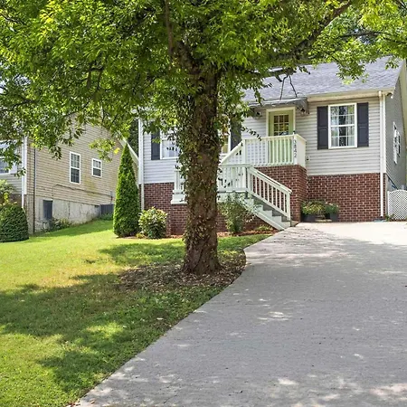 Holiday home Wildcat Enchanting Minutes To Downtown Nashville