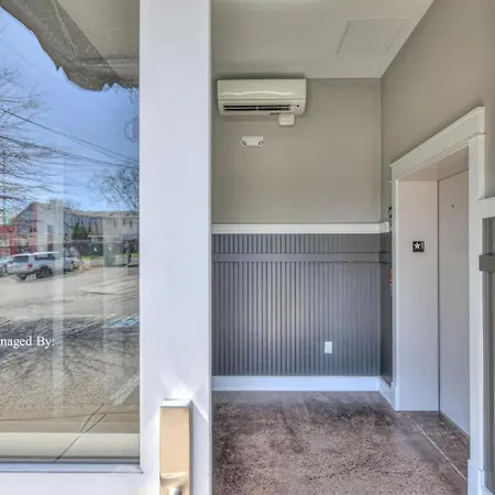Boutique One Bedroom In Dynamic 12 South 202 Holiday home