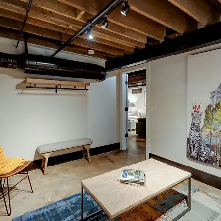 The 1865 Honky Tonk Chic And Luxurious * Nashville