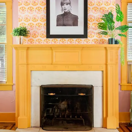 The Dolly - Tswift Combo - Music Row - Walkable Apartment