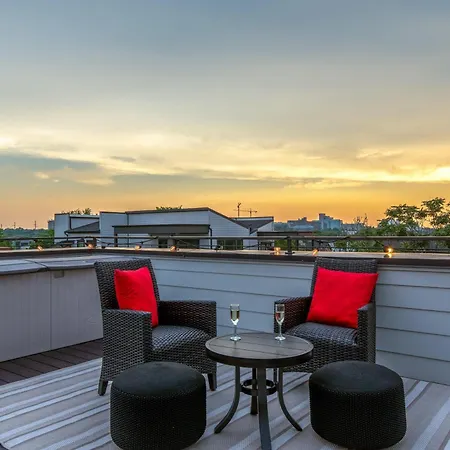 Melodic Skyline - Rooftop Views - 5 Mins To Broadway Nashville