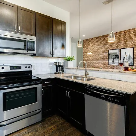 Holiday home Lofts At 30th-urban Triad-6 Mins To Broadway *