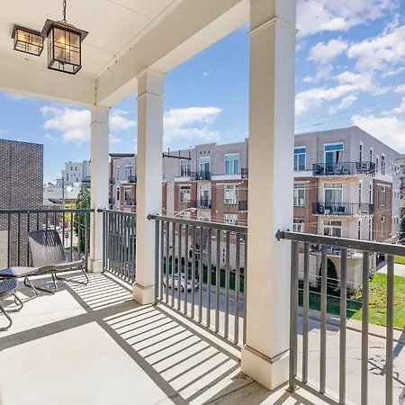 Trilogy - Private Porch - Walk To Centennial Park Holiday home *