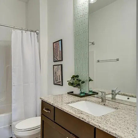 Lofts At 30th-urban Triad-6 Mins To Broadway Holiday home