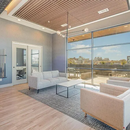 Holiday home Treble Maker -rooftop Lounge - Pool - In Music Row *