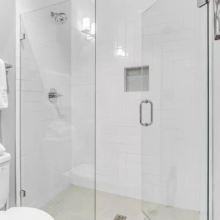 Nest - Rooftop Patio - Mins To Broadway *