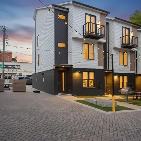 Holiday home Earth At 8th & Argyle Elite Vacation Spot Nashville
