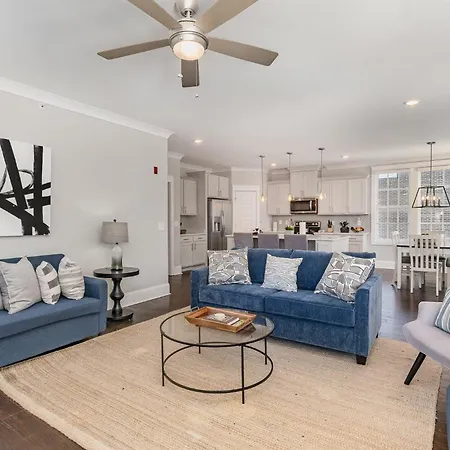 Holiday home Trilogy - Private Porch - Walk To Centennial Park *