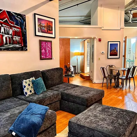 Apartment Writers Round