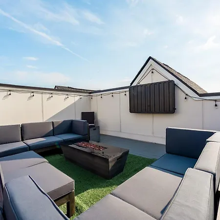 Holiday home Tropics - Rooftop Deck - East Nashville