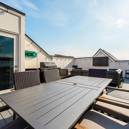 Tropics - Rooftop Deck - East Holiday home Nashville