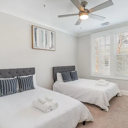 Trilogy - Private Porch - Walk To Centennial Park Holiday home *