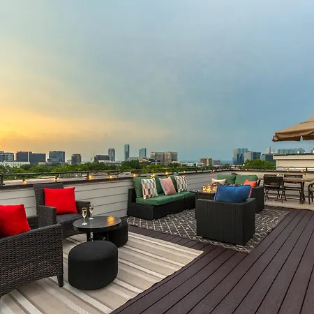 Melodic Skyline - Rooftop Views - 5 Mins To Broadway Holiday home Nashville