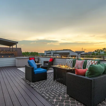 Melodic Skyline - Rooftop Views - 5 Mins To Broadway Nashville