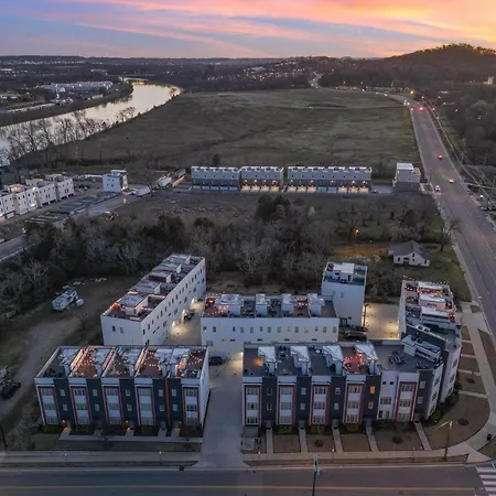 Nest - Rooftop Patio - Mins To Broadway Holiday home