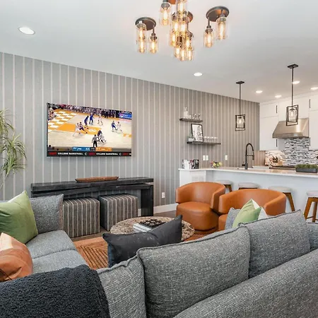 Groovy -rooftop Patio W/ Hot Tub -mins To Broadway * Nashville