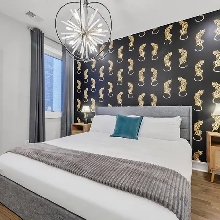 Holiday home Fiddler's Flats - Sleeps 16 - Two Rooftops With View Nashville