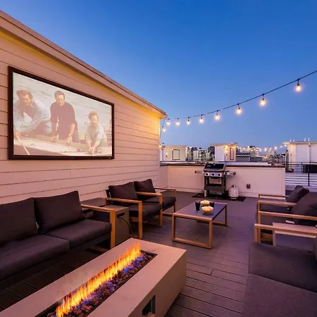 Fiddler's Flats - Sleeps 16 - Two Rooftops With View *