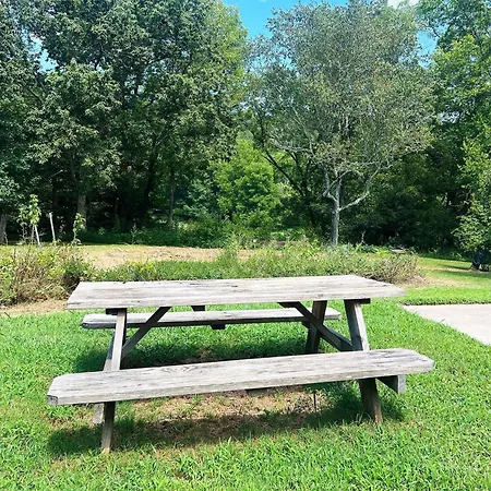 Peaceful 3br On 5 Acres - Minutes From Holiday home *