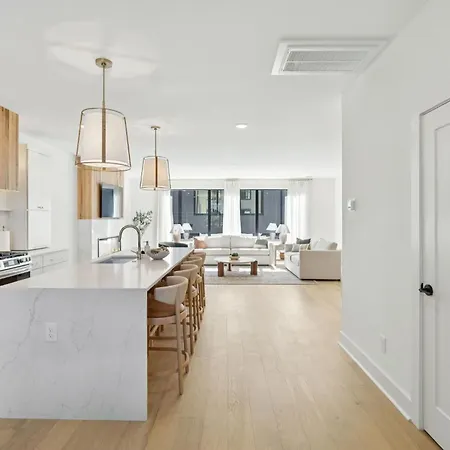 Getaway Rooftop Views & Modern Comfort * Nashville