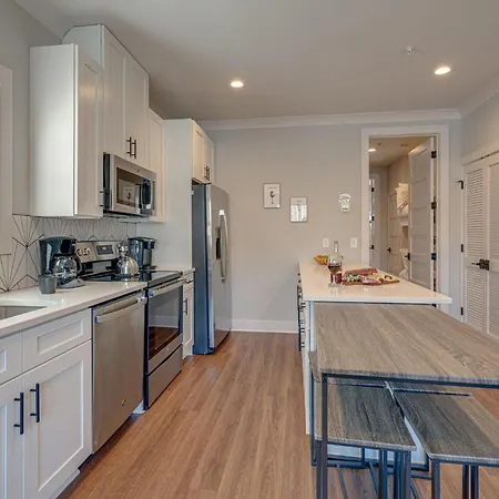 Holiday home Merry Melrose - Rooftop Patio - 5 Mins To Broadway Nashville