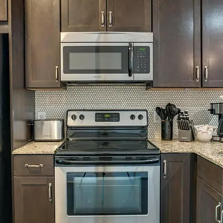Holiday home Lofts At 30th-urban Triad-6 Mins To Broadway
