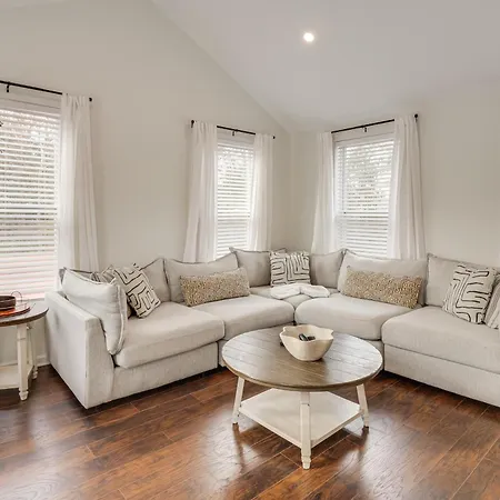 Backyard Retreat! Extended In *
