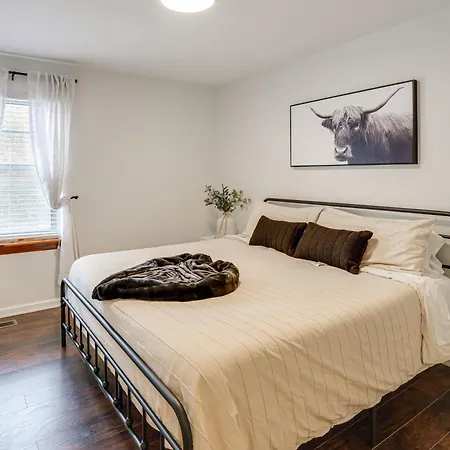 Backyard Retreat! Extended In Holiday home *