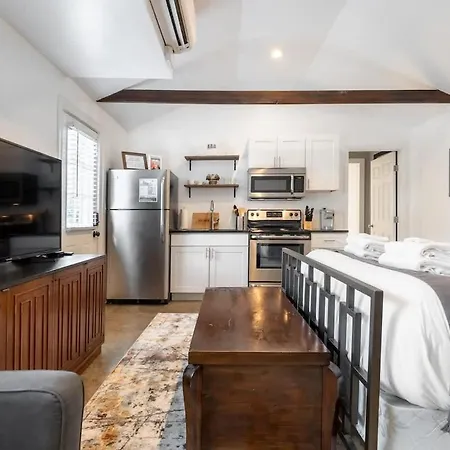 Apartment The Bea Arthur By Local
