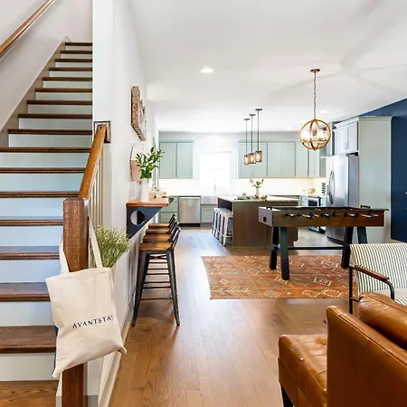 Waverly By Avantstay Nashville-inspired Townhome W Luxury Kitchen Pool Table *