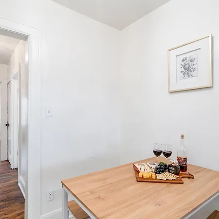 Flow - Sleeps 8 - Mins To Broadway And Germantown Holiday home Nashville