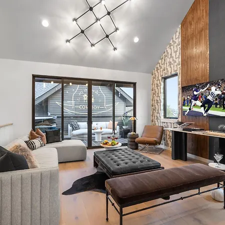 The Modern Cowboy - Rooftop On Music Row Holiday home *