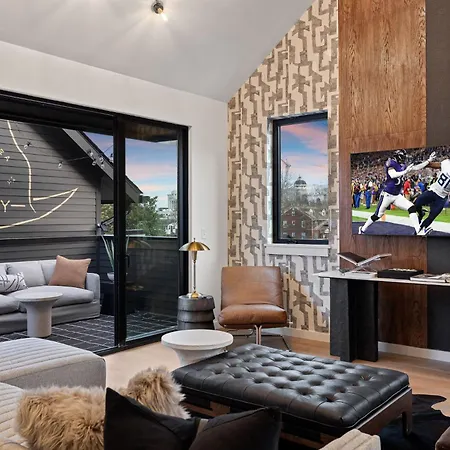 The Modern Cowboy - Rooftop On Music Row Holiday home *