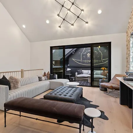 Holiday home The Modern Cowboy - Rooftop On Music Row