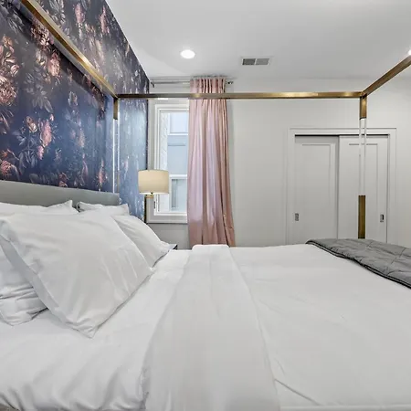 Designer - The Gulch - Private Rooftop Nashville