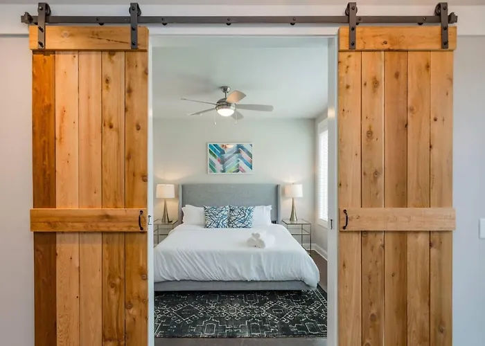 Spacious Home By Geodis Park 23 Mi To Broadway!