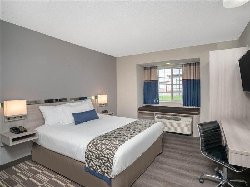 Microtel & By Wyndham 2*