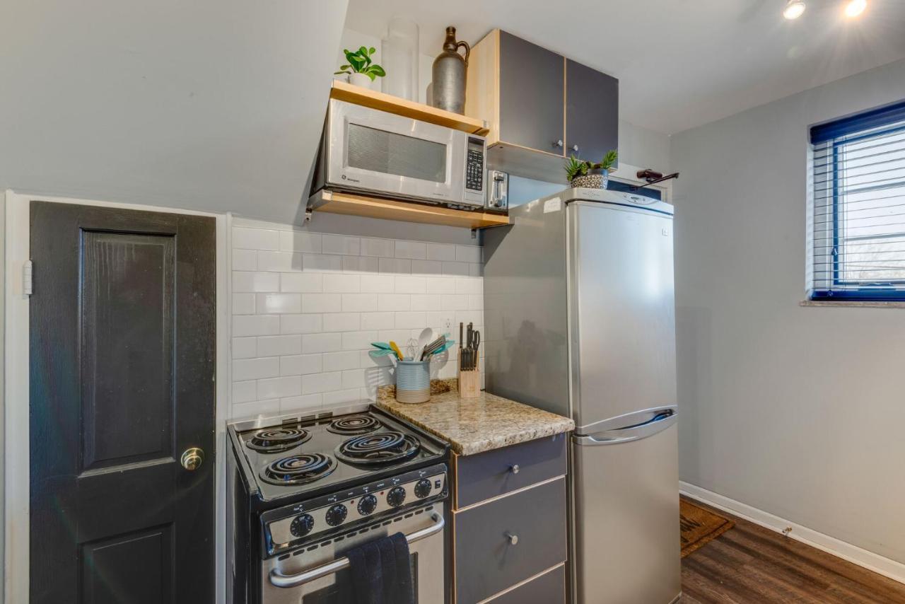 Apartment In Heart Of -104 *