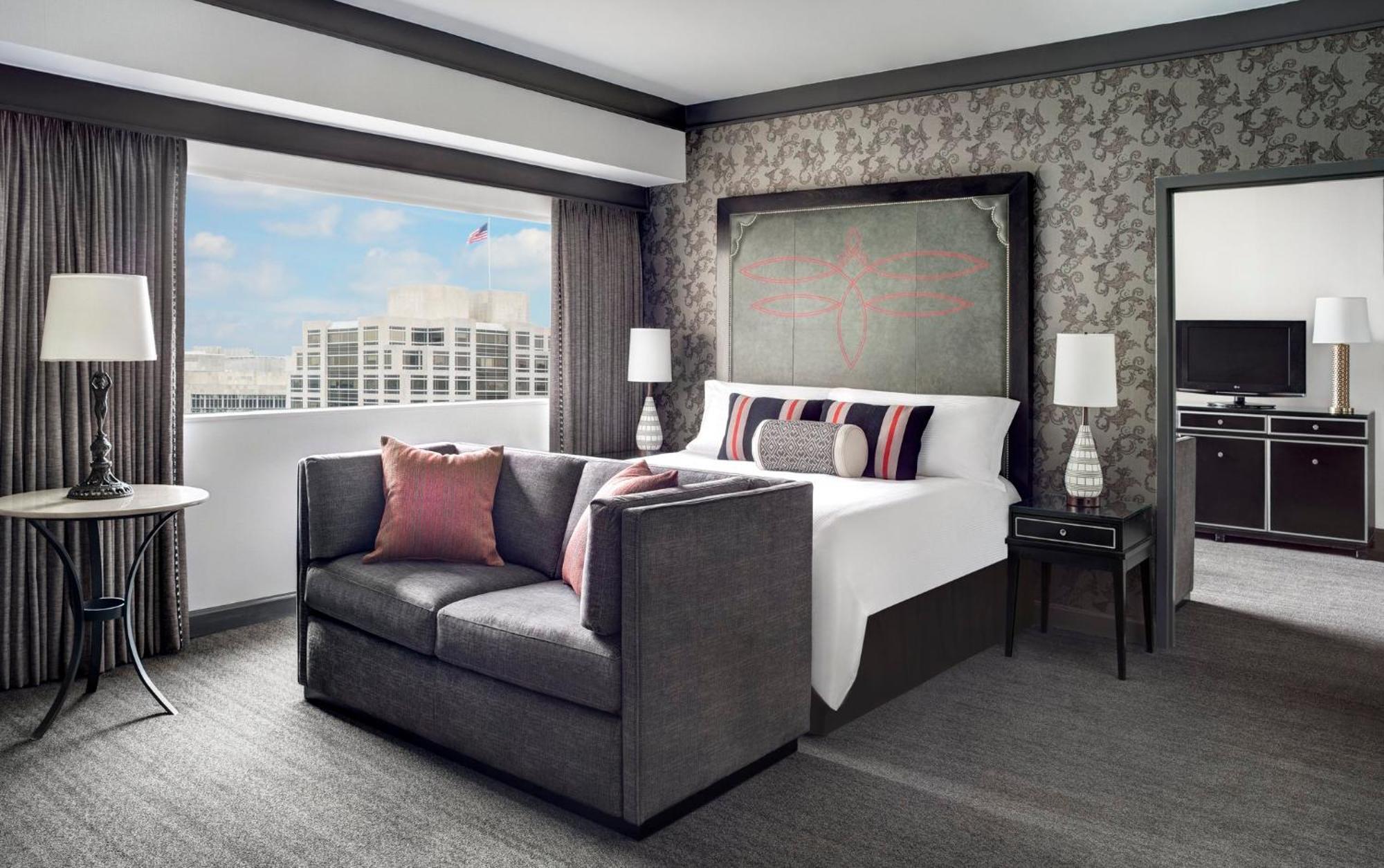 Loews At Vanderbilt Plaza 4*